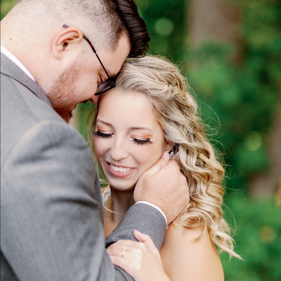 Meet your Posher, Becca - Picture 1 of 1